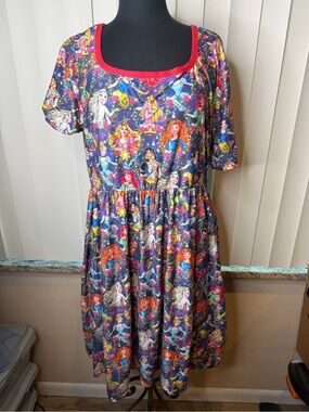 E.D.S Disney Princess Print Scoop Neck Dress in Navy with Red Trim Size XL